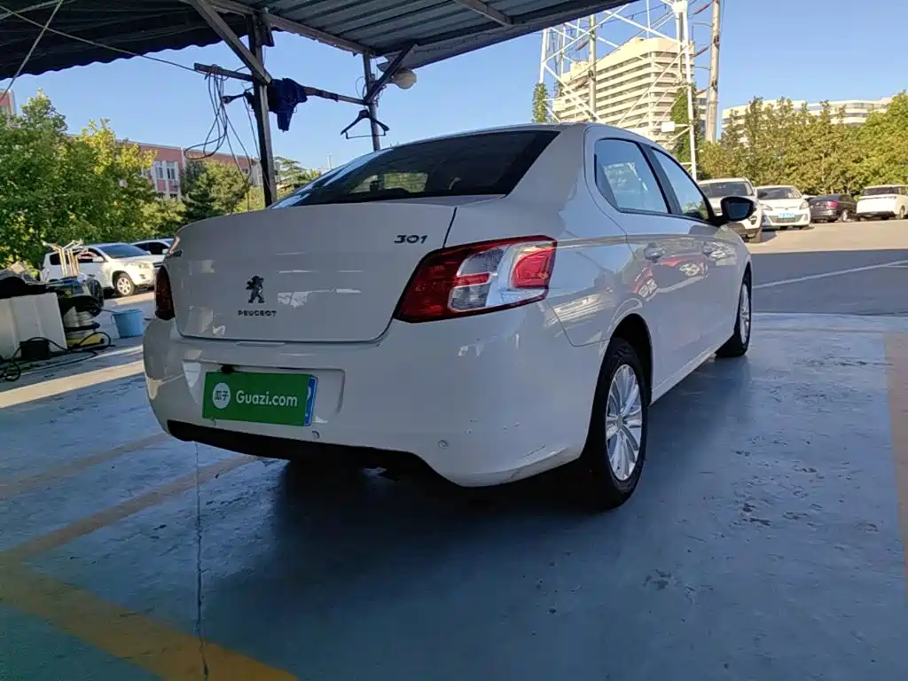 Peugeot 301 — миниатюра 7