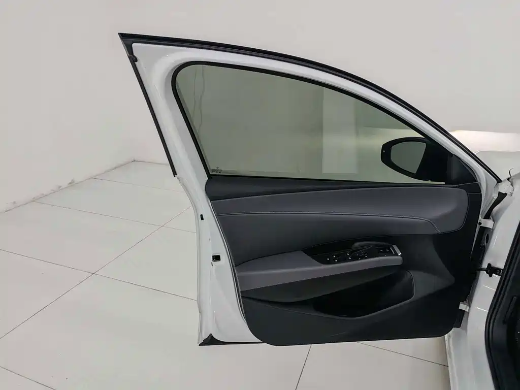 Volkswagen Lavida — миниатюра 12