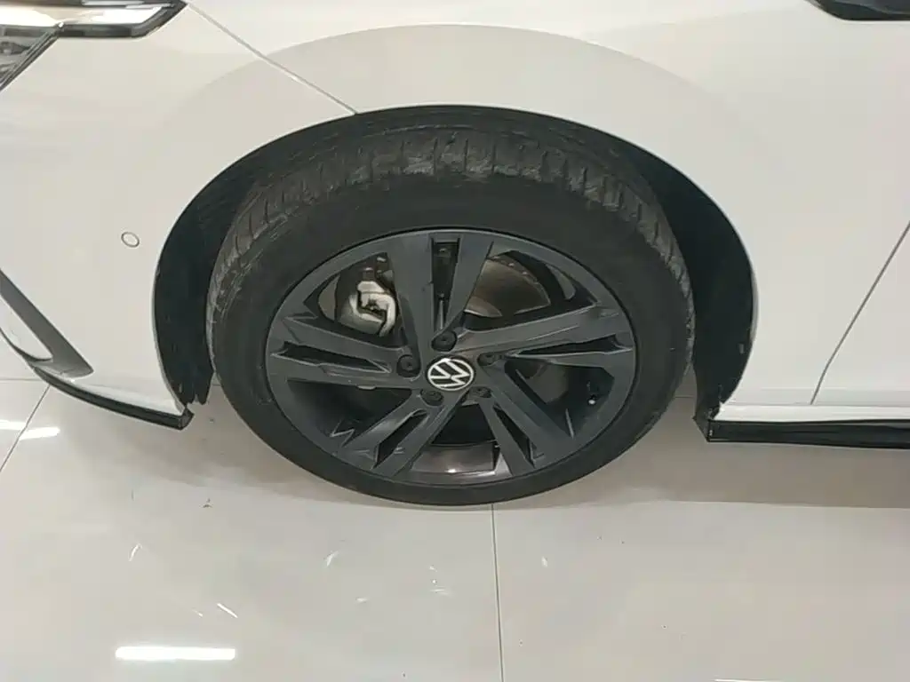 Volkswagen Golf — миниатюра 23