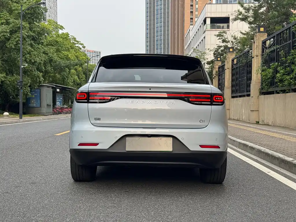 Leapmotor Leapmotor C11 — миниатюра 5