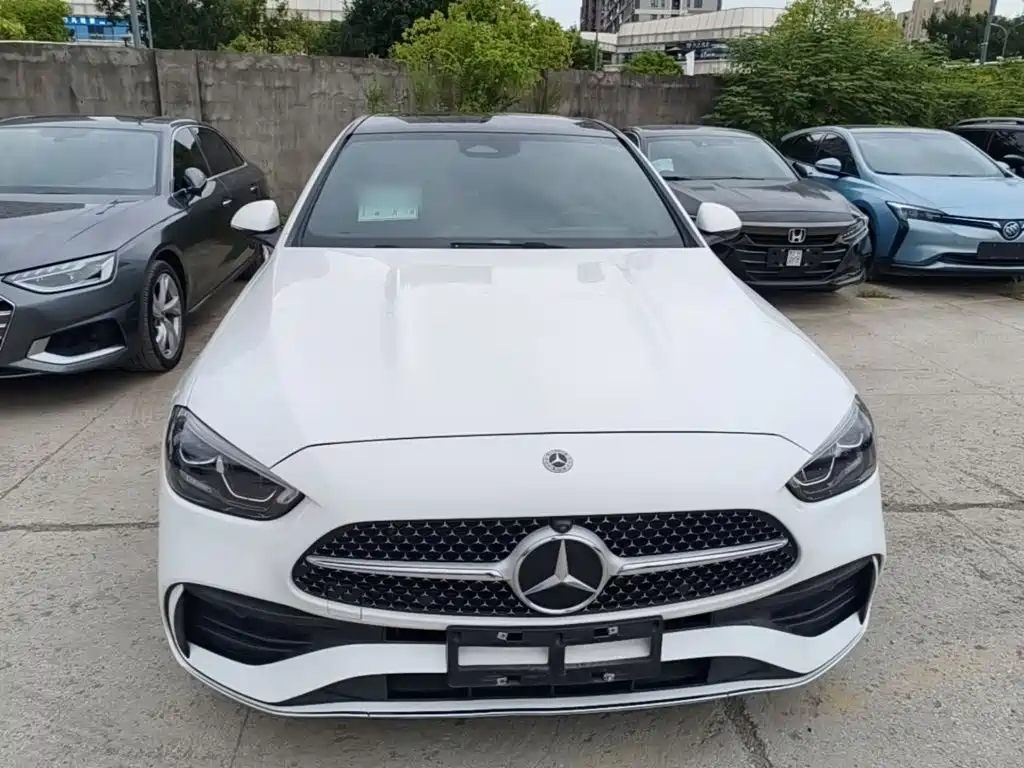 Mercedes-Benz C-Class — миниатюра 3