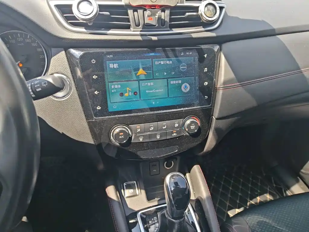 Nissan Qashqai — миниатюра 18