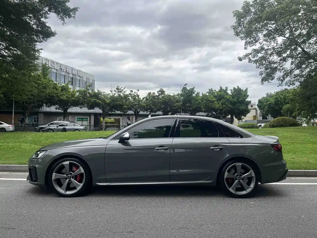 Audi S4 — миниатюра 4
