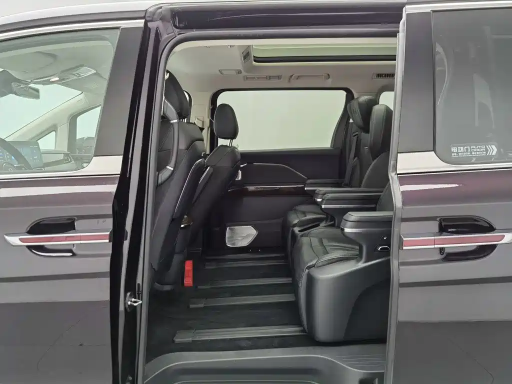 Hongqi Hongqi HQ9 — миниатюра 15