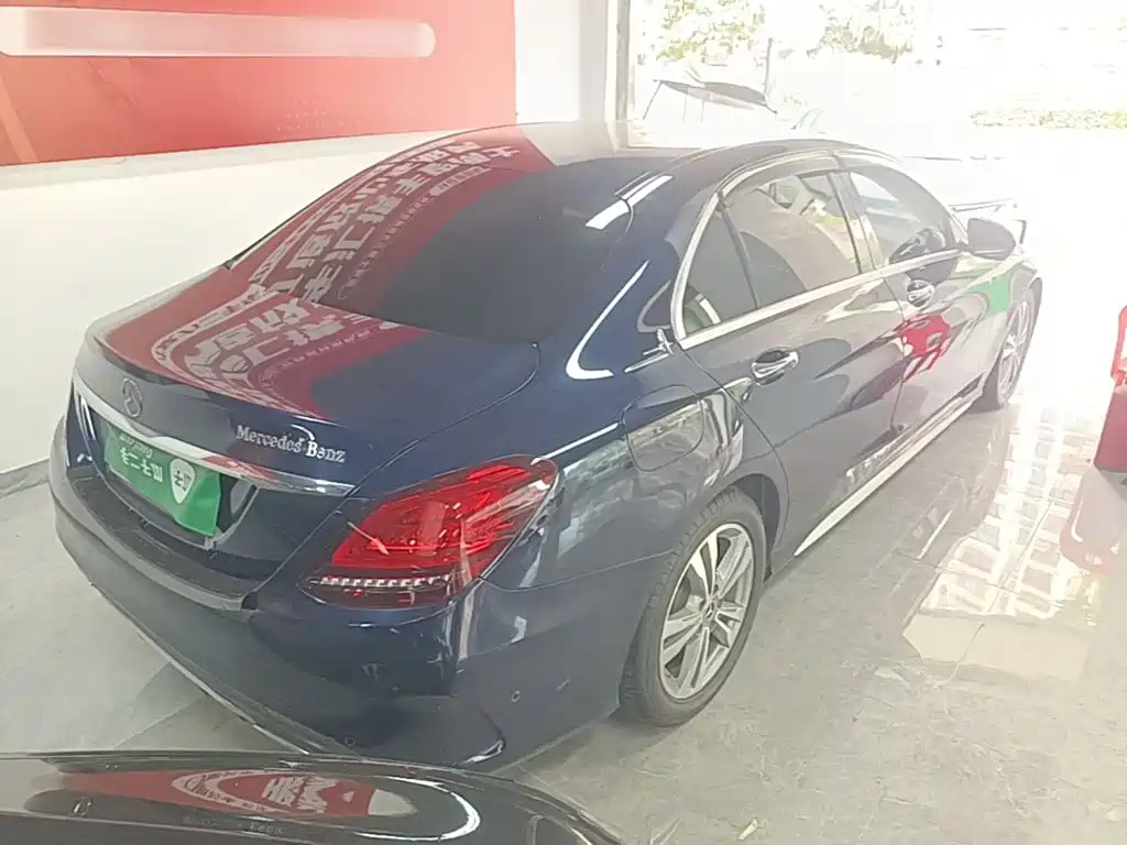 Mercedes-Benz C-Class — миниатюра 7