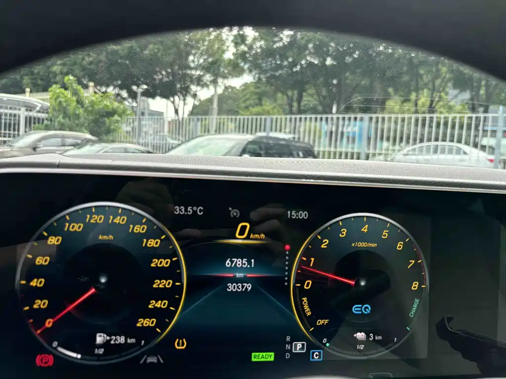 Mercedes-Benz GLE New Energy — миниатюра 9
