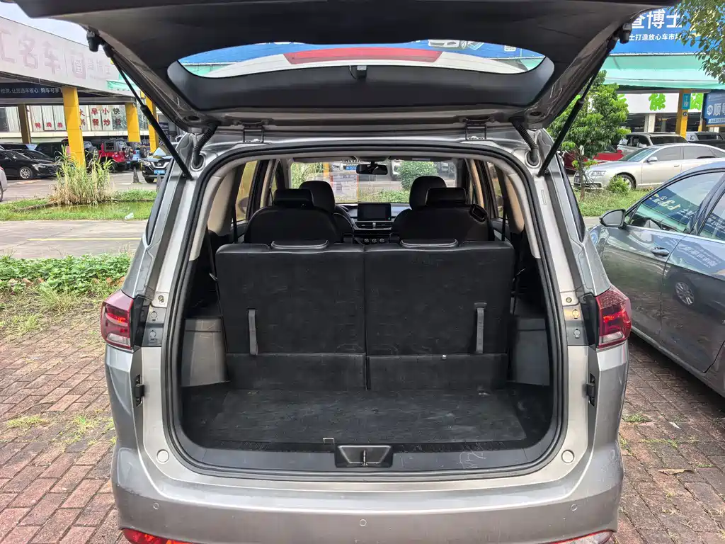 Baojun 360 — миниатюра 12