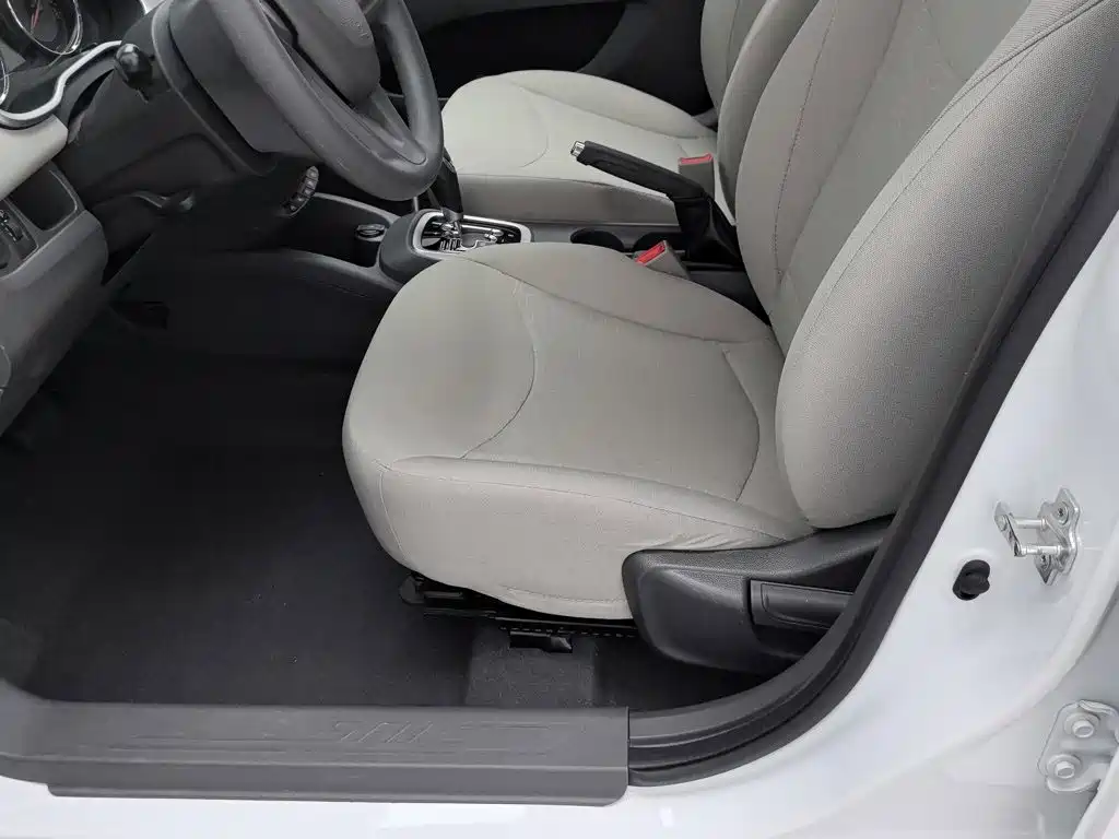 Chevrolet Sail — миниатюра 20