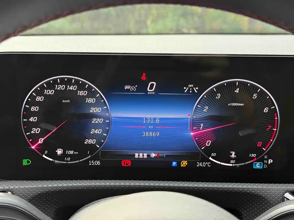 Mercedes-Benz A-Class — миниатюра 10