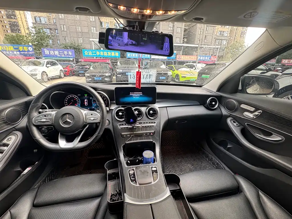 Mercedes-Benz C-Class — миниатюра 6