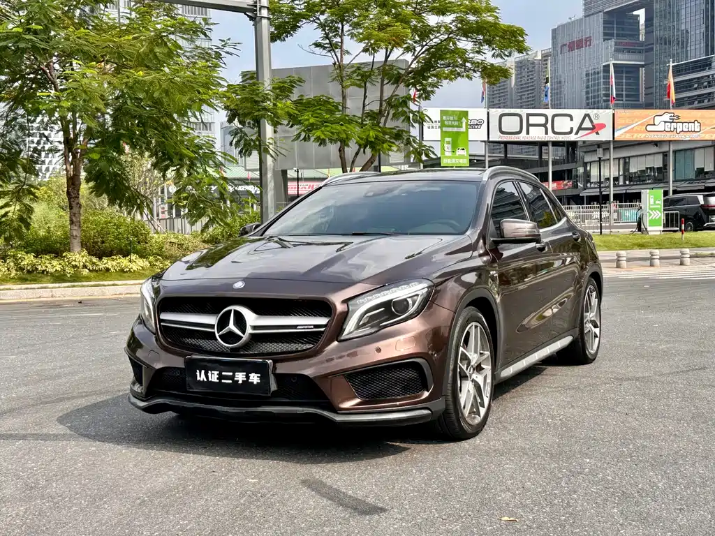 Mercedes-Benz GLA AMG