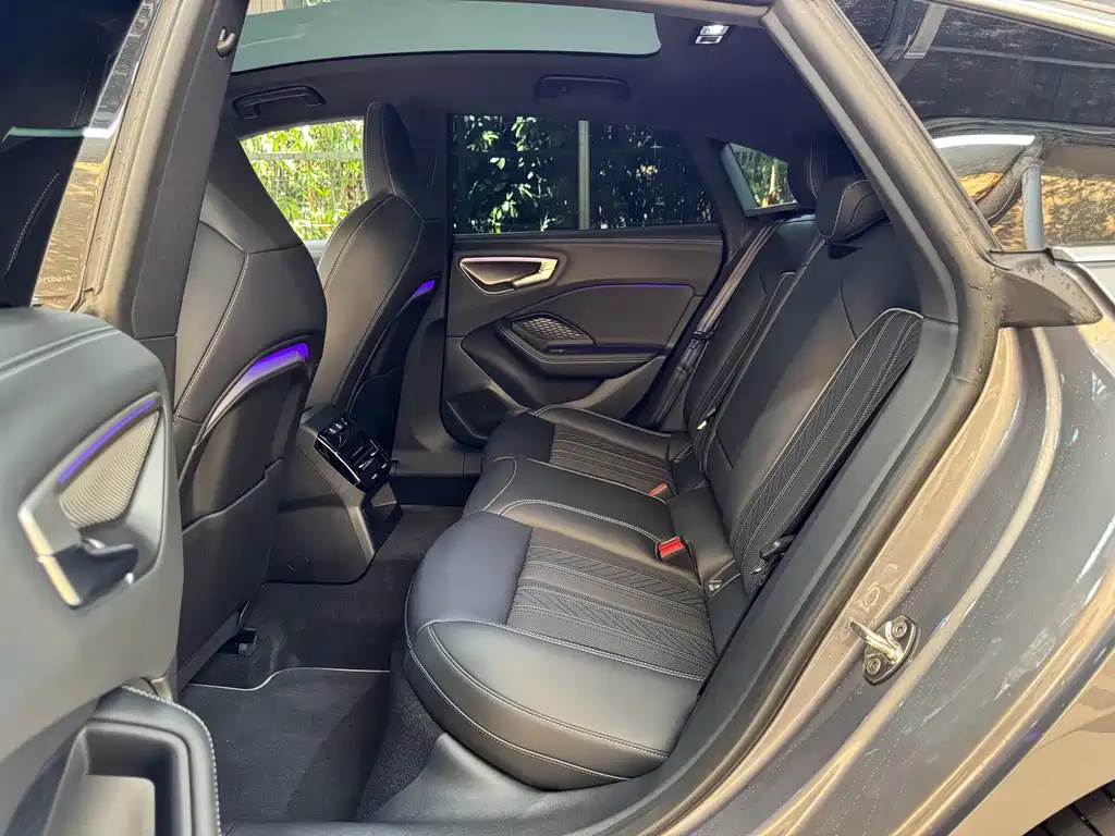 Audi A5L Sportback — миниатюра 17