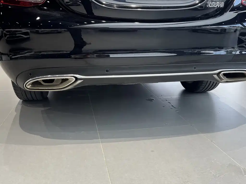Mercedes-Benz C-Class — миниатюра 16