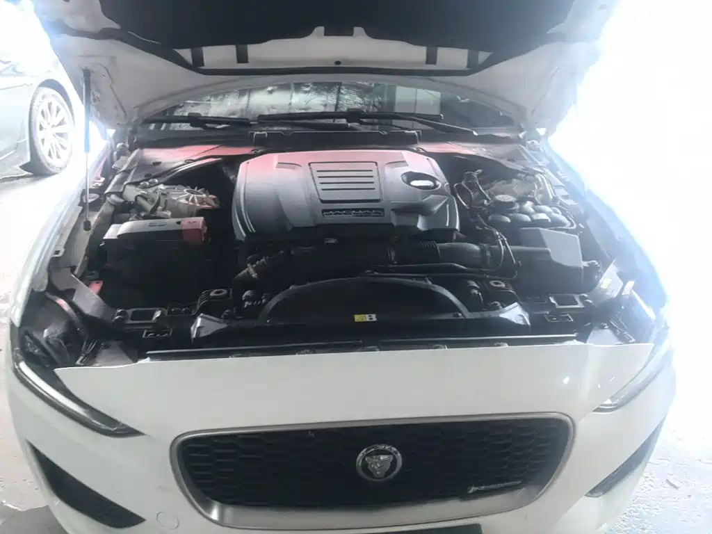 Jaguar XEL — миниатюра 20