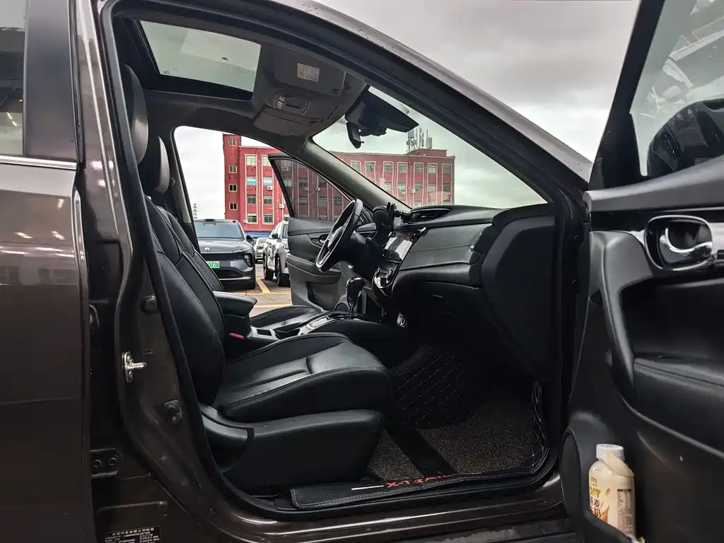 Nissan X-Trail — миниатюра 11