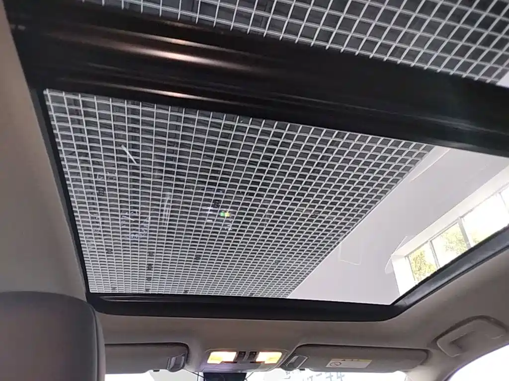 Toyota Highlander — миниатюра 18
