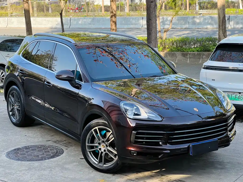 Porsche Cayenne — миниатюра 3