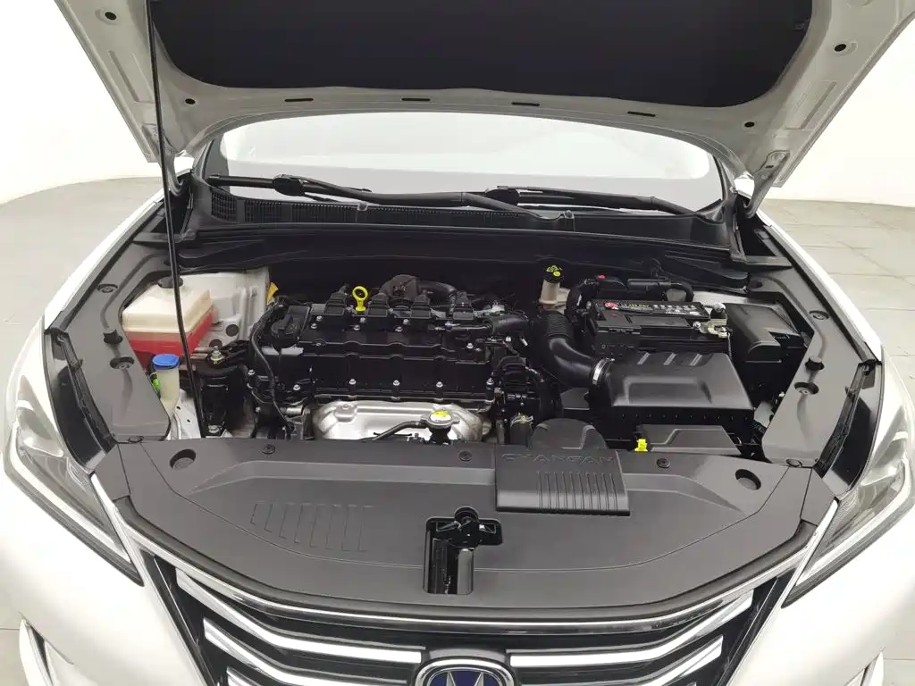 Changan Eado — миниатюра 6