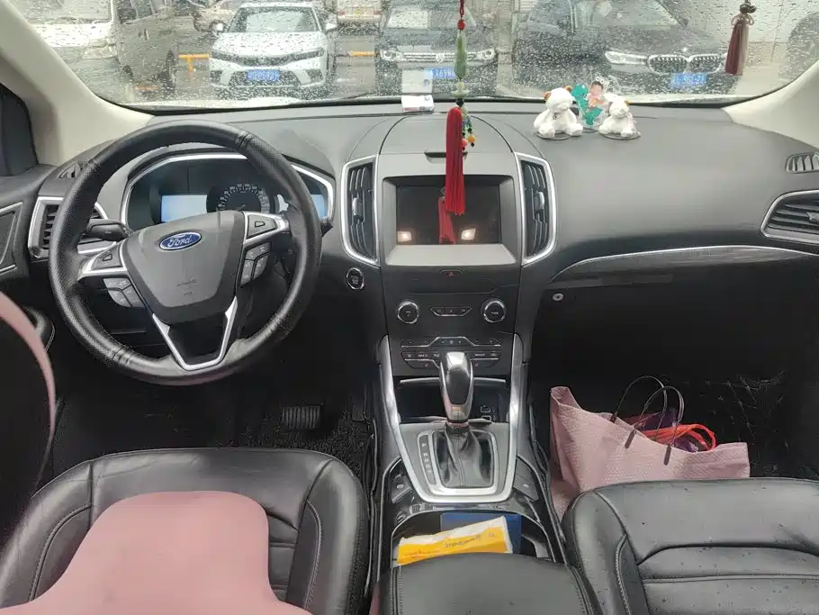 Ford Edge — миниатюра 12