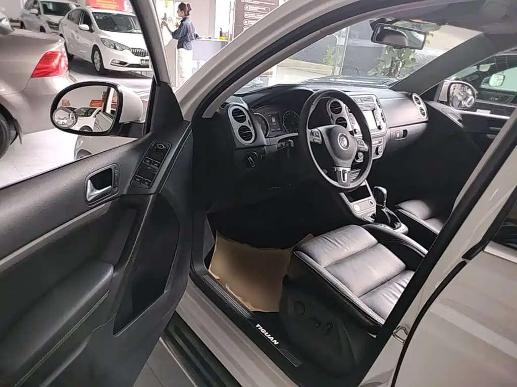 Volkswagen Tiguan — миниатюра 16