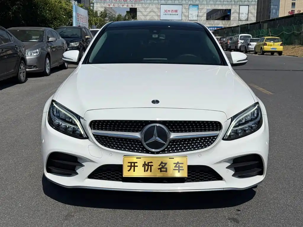 Mercedes-Benz C-Class — миниатюра 2