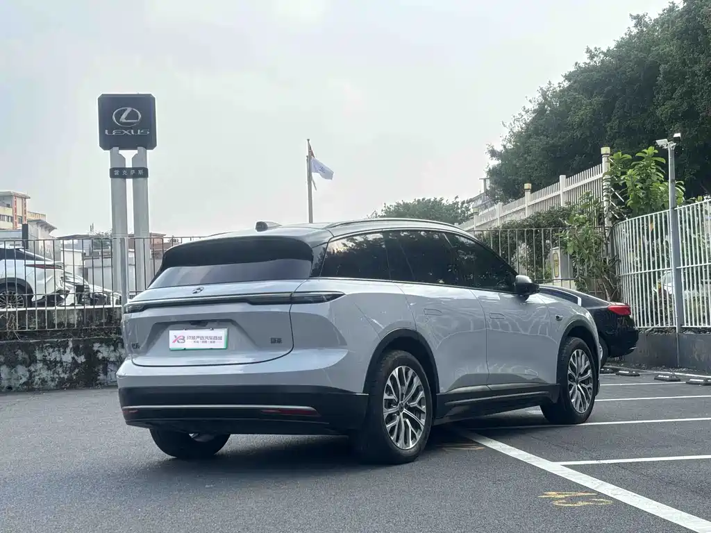 NIO ES6 — миниатюра 6