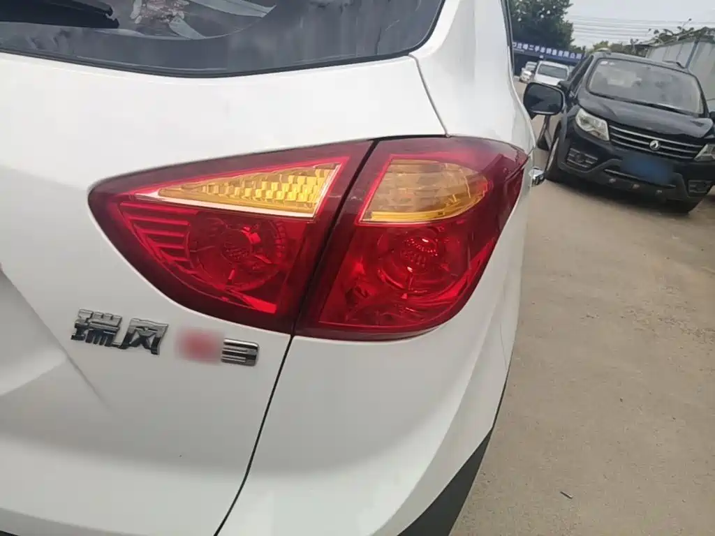JAC S3 2016 1.5L CVT Luxury