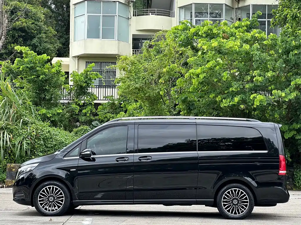 Mercedes-Benz V-Class — миниатюра 21