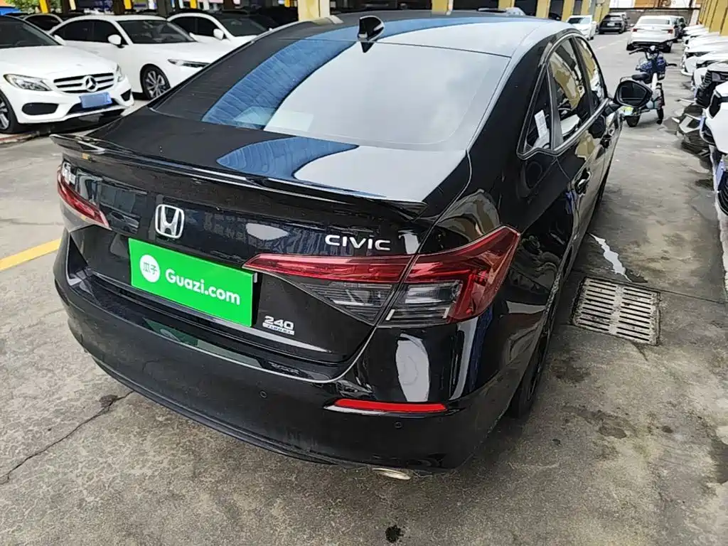 Honda Civic — миниатюра 7