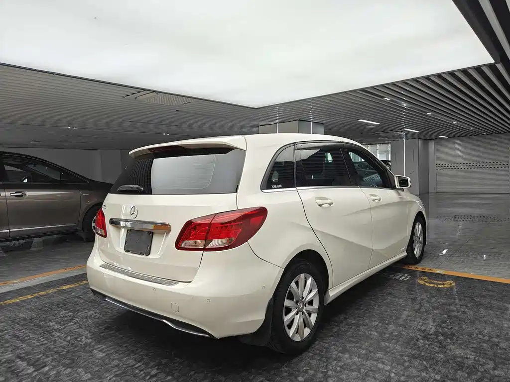 MERCEDES-BENZ B CLASS