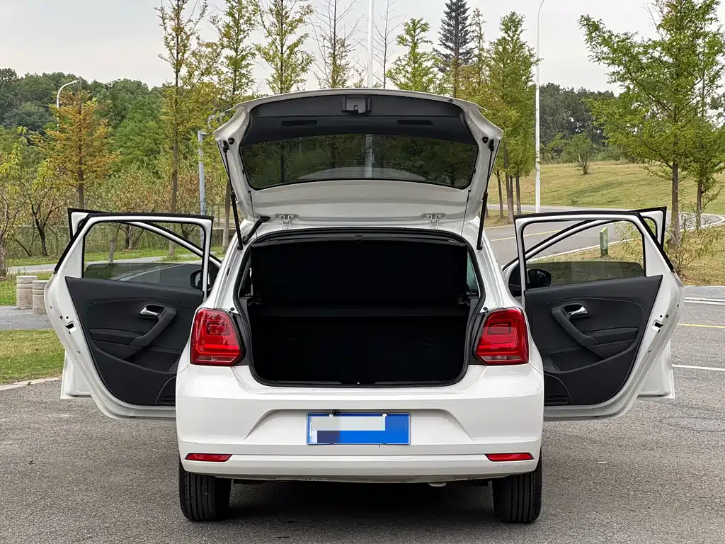 Volkswagen Polo — миниатюра 8