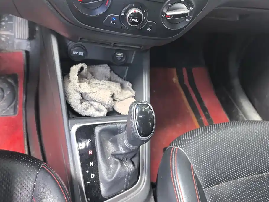 Hyundai Verna — миниатюра 16