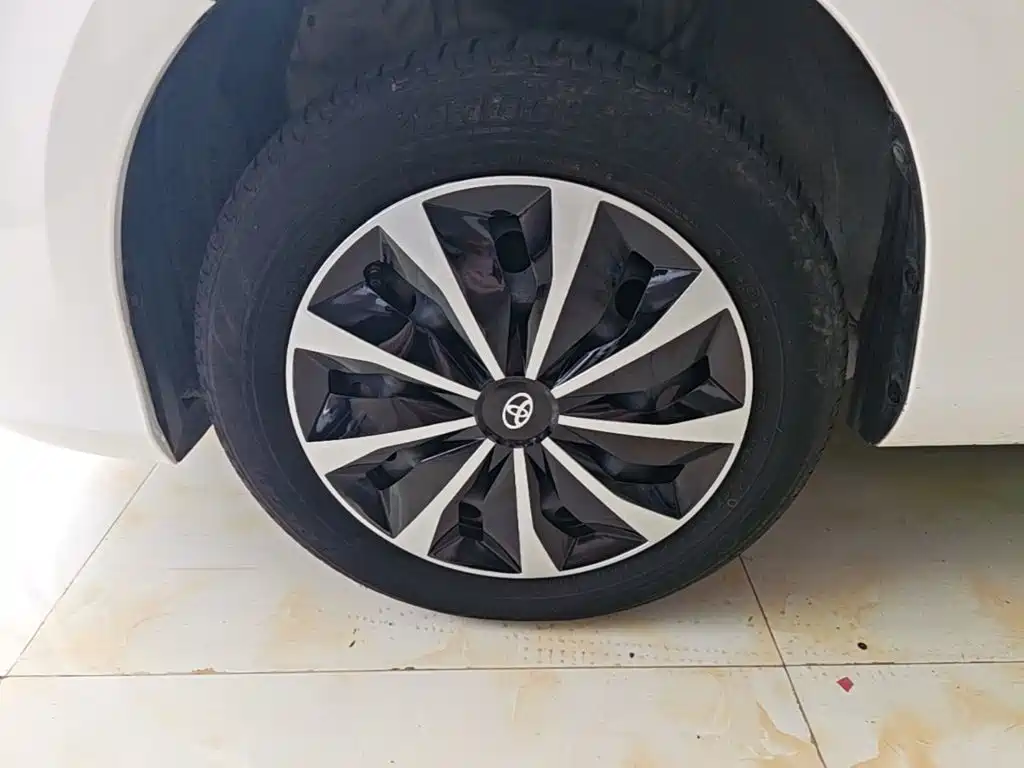Toyota Yaris L — миниатюра 23