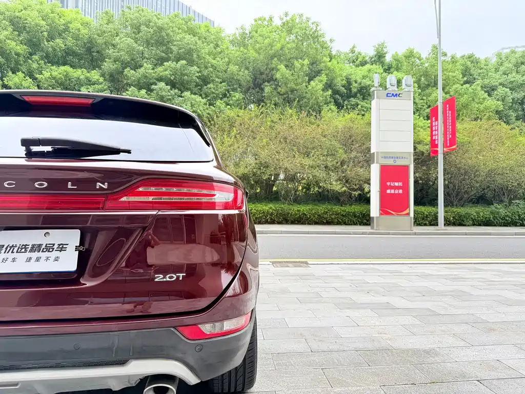 Lincoln MKC — миниатюра 10