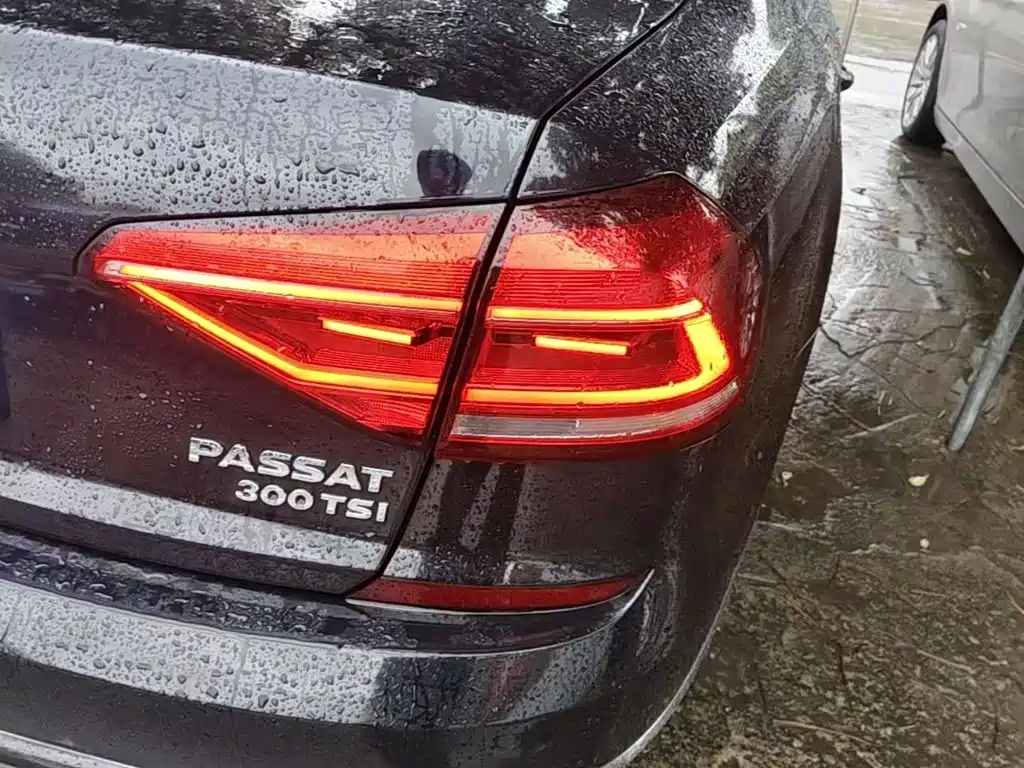 Volkswagen Passat 2017 330TSI DSG