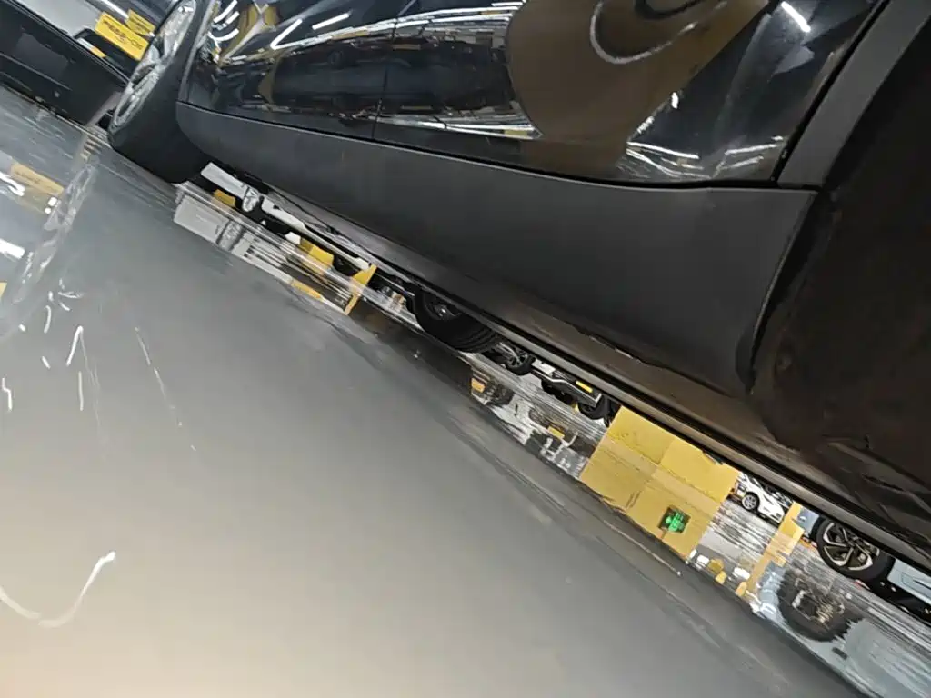 Tesla Model Y — миниатюра 22