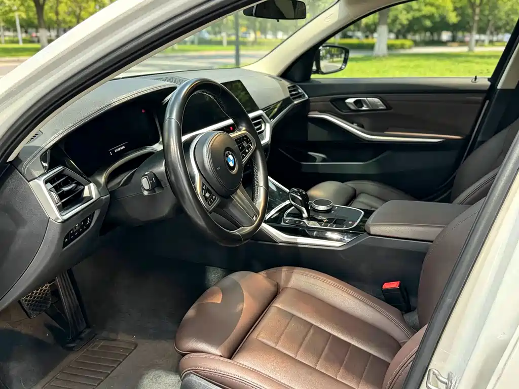 BMW 3 Series — миниатюра 8