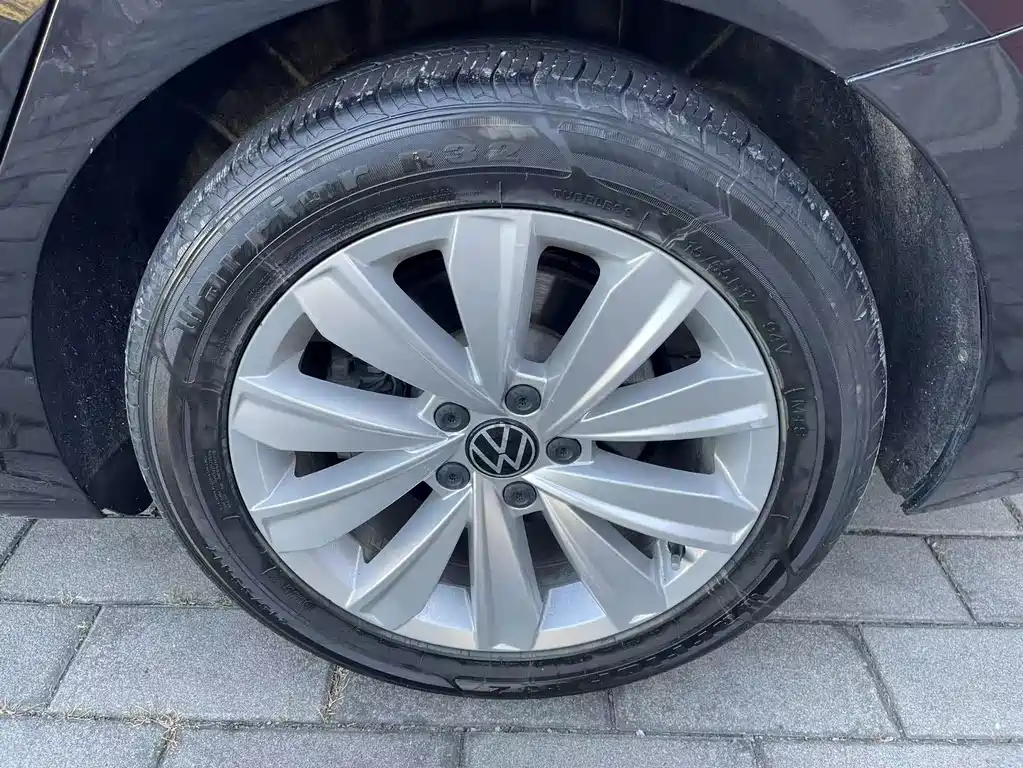 Volkswagen Passat — миниатюра 10