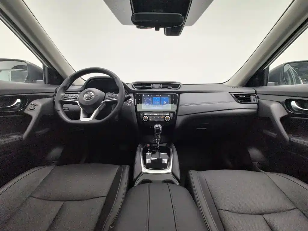 Nissan X-Trail — миниатюра 5