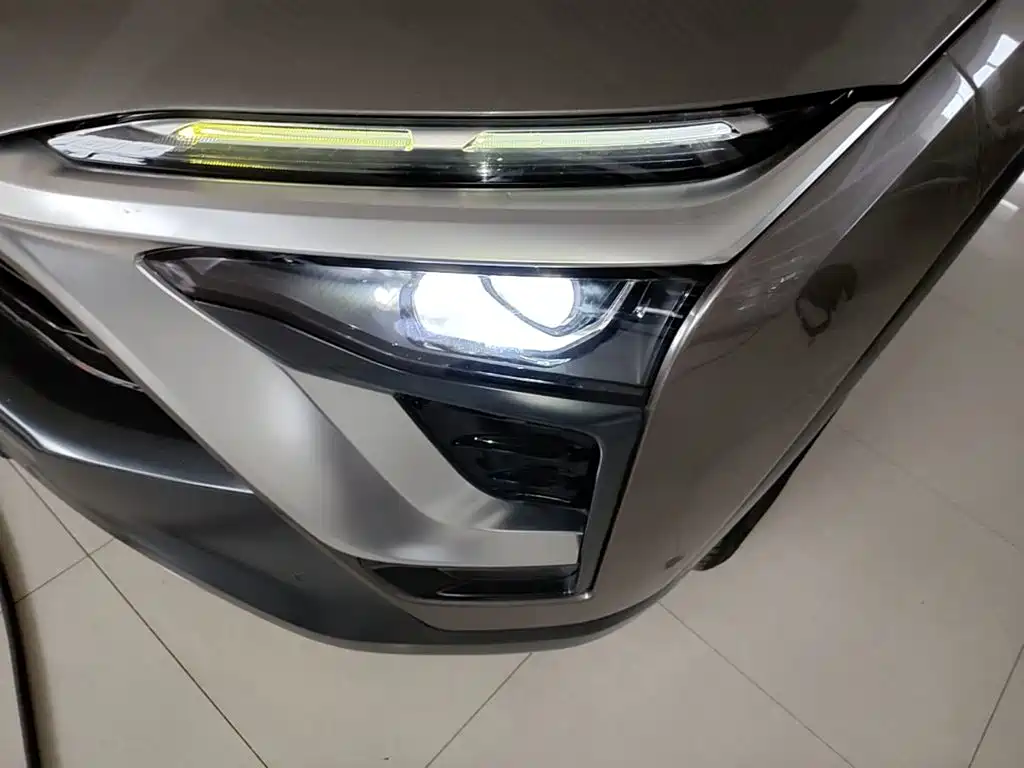 NIO ES8 — миниатюра 24