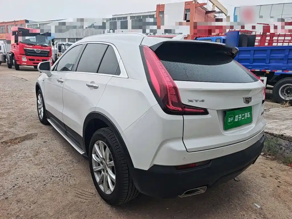 Cadillac XT4 — миниатюра 5
