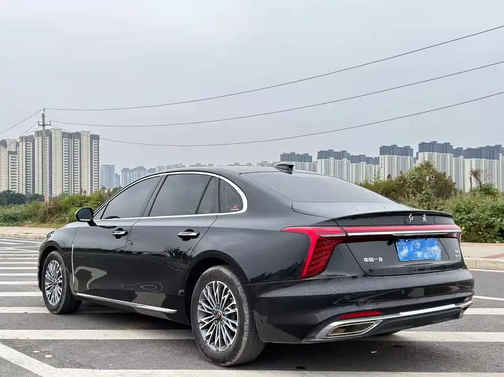 Hongqi Hongqi H5 — миниатюра 9