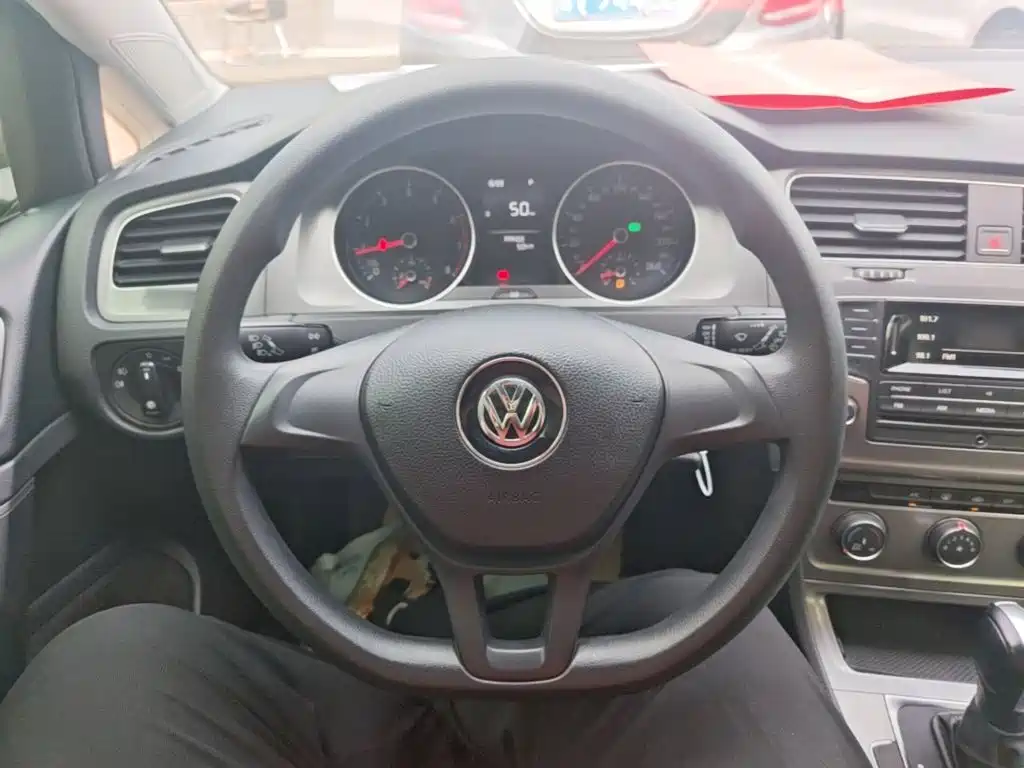 Volkswagen Golf — миниатюра 11