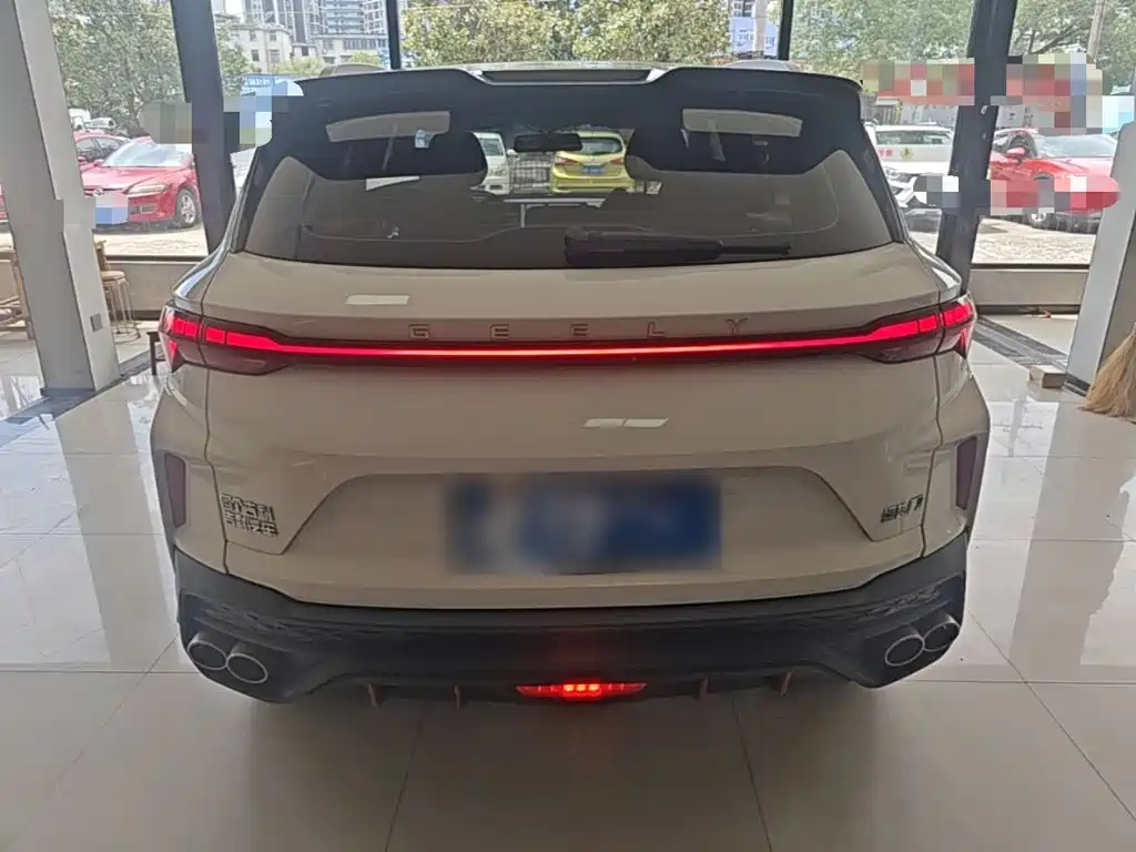 Geely Binyue — миниатюра 6