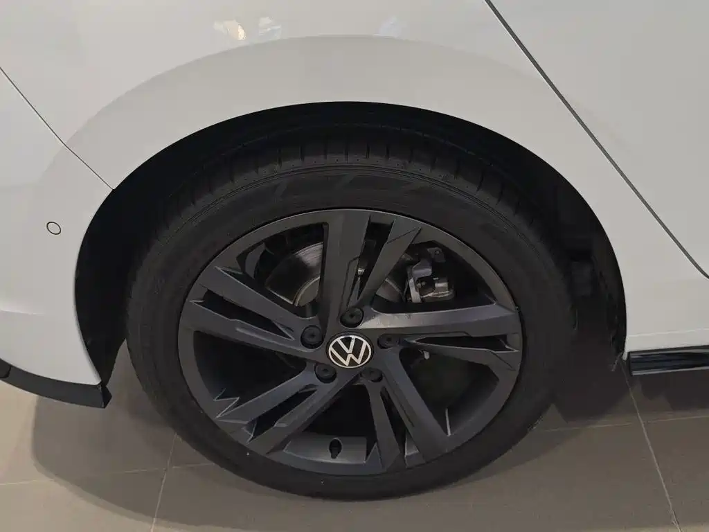 Volkswagen Golf — миниатюра 7