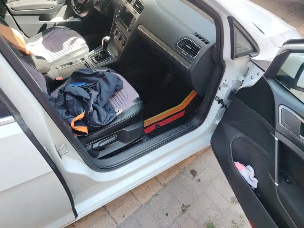 Volkswagen Golf — миниатюра 20