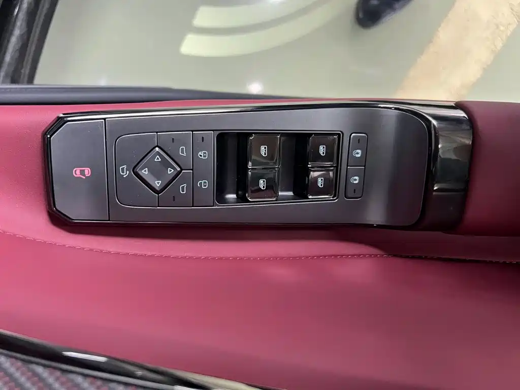 Denza Denza Z9GT — миниатюра 9