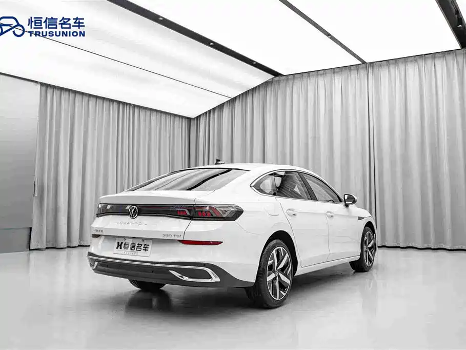 Volkswagen Lamando — миниатюра 5