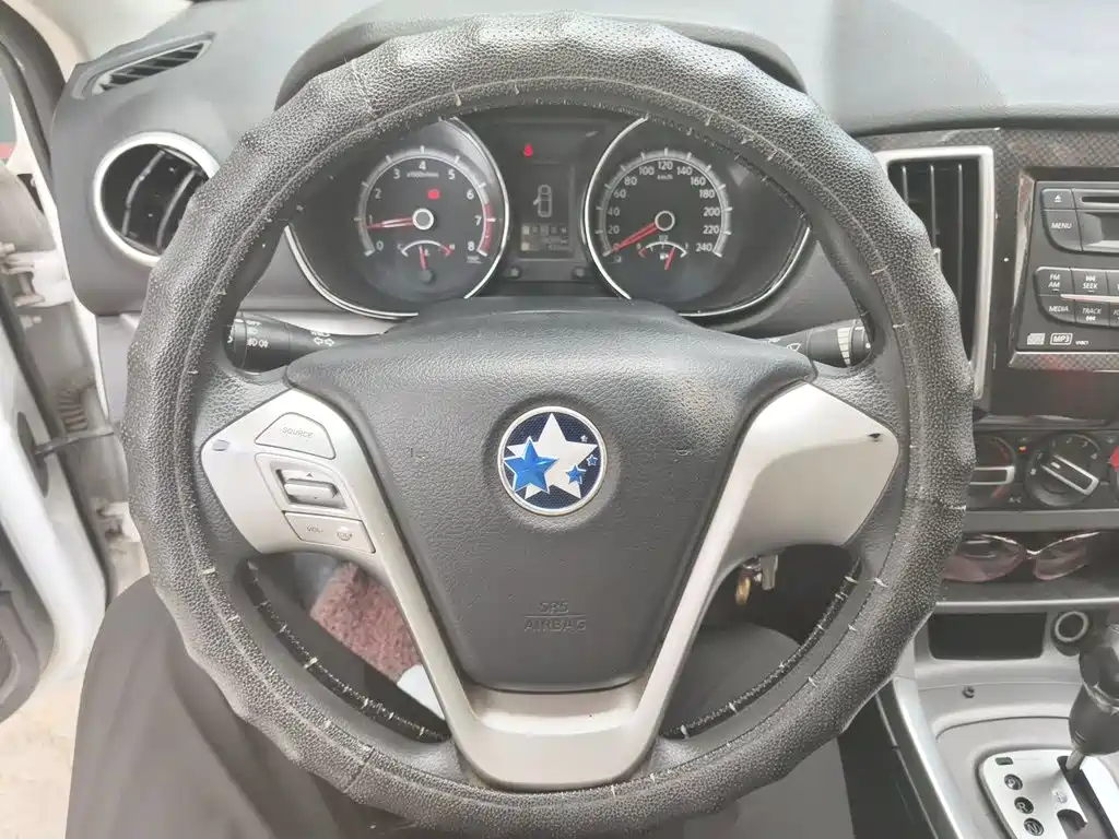 Venucia T70 — миниатюра 3