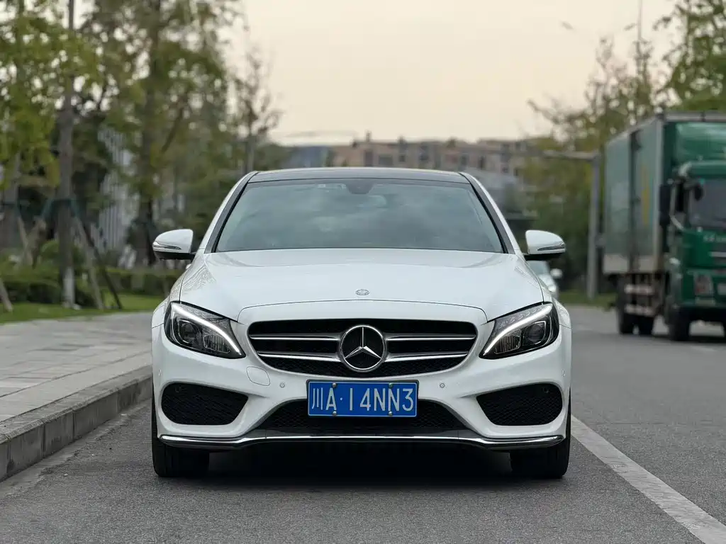 Mercedes-Benz C-Class — миниатюра 2